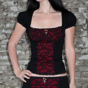 NWOT Truth or Dare clothing red and black top size small